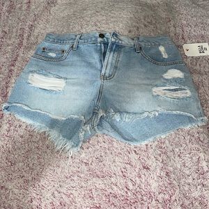 Billabong shorts size 14